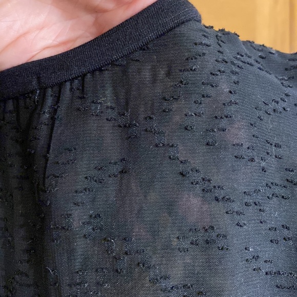 Liz Claiborne black v neck top with semi sheer shoulders - Picture 7 of 7